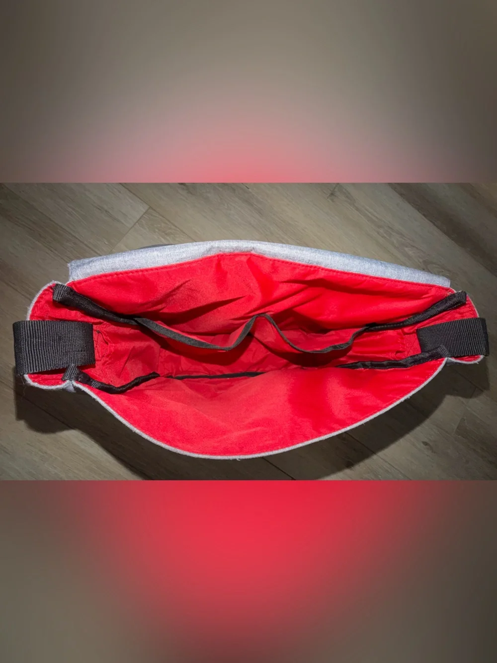 Skip Hop Gray Dash Messenger Diaper Bag with Black Strap